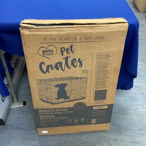 Folding dog crate, single door, measuring H53xL77.5xD49cm for pet travel.