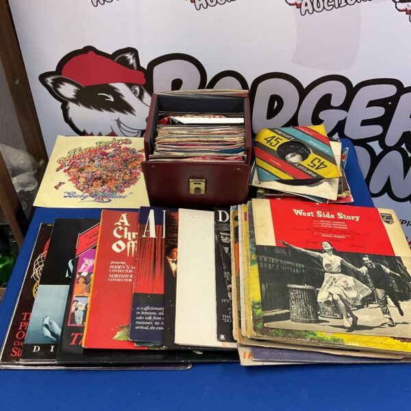 Large lot of vintage vinyl records including Culture Club and Barbara Streisand.