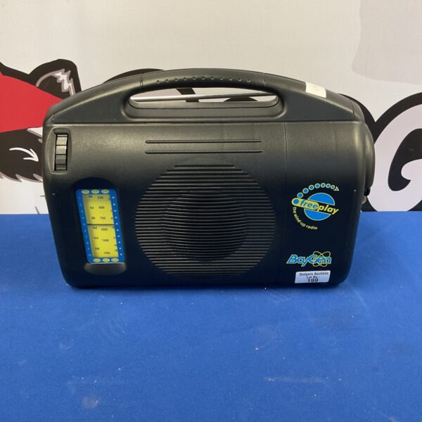 Front view of a Baygen wind up AM/FM radio.