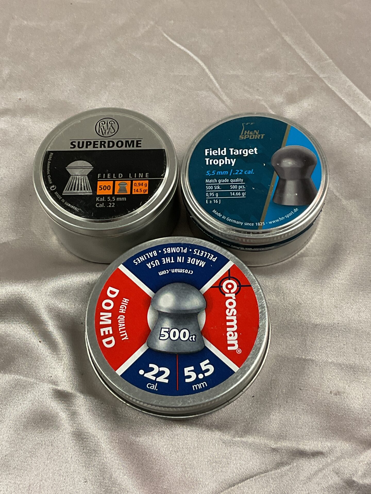 772 Three tins .22 Airgun pellets