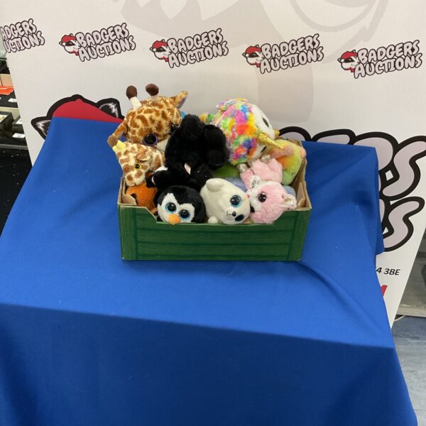 Lot of vintage Ty Beanie Babies plush toys.