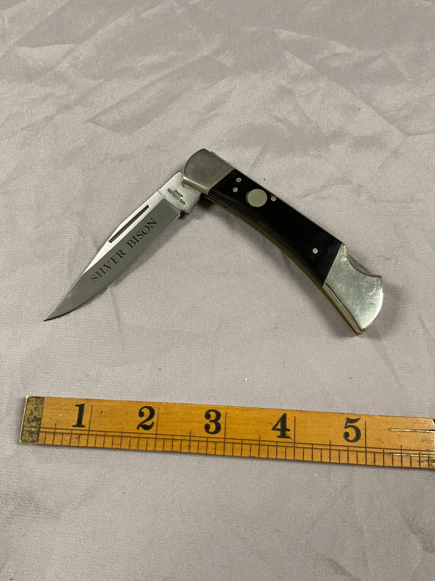 776 Silver bison horn handle pocket knife