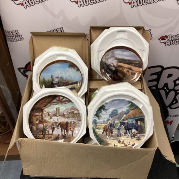 Vintage Wedgewood collectors plates in a lot for sale.