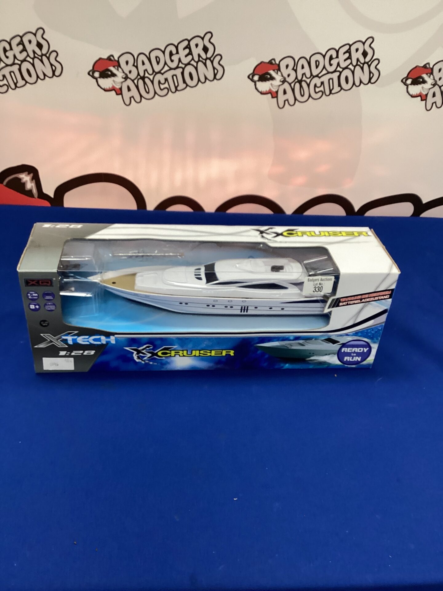 330 X-Tech Xx Cruiser boat in box