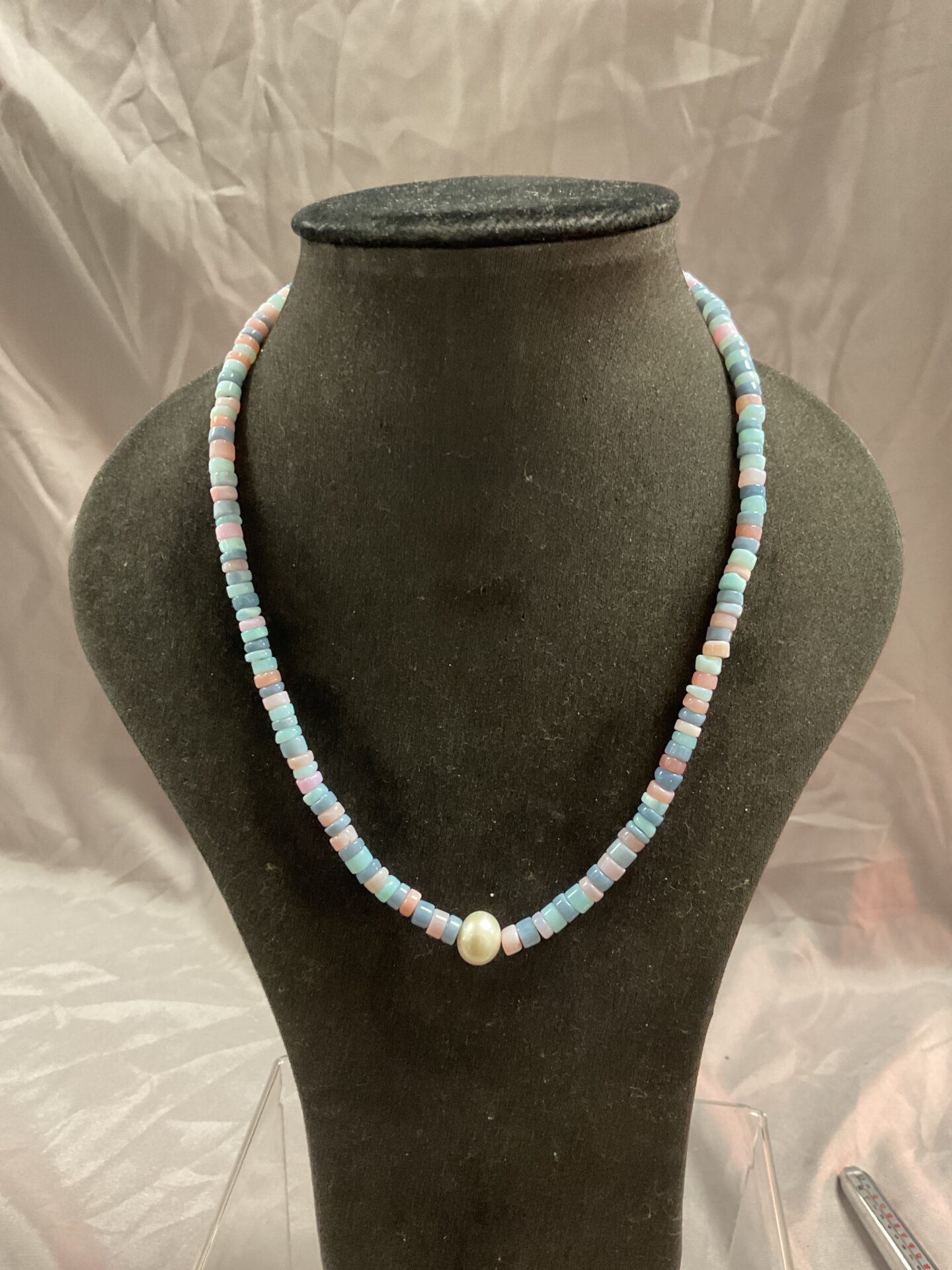 908 Pastel pink and blue beads Peruvian pearl silver clasp necklace