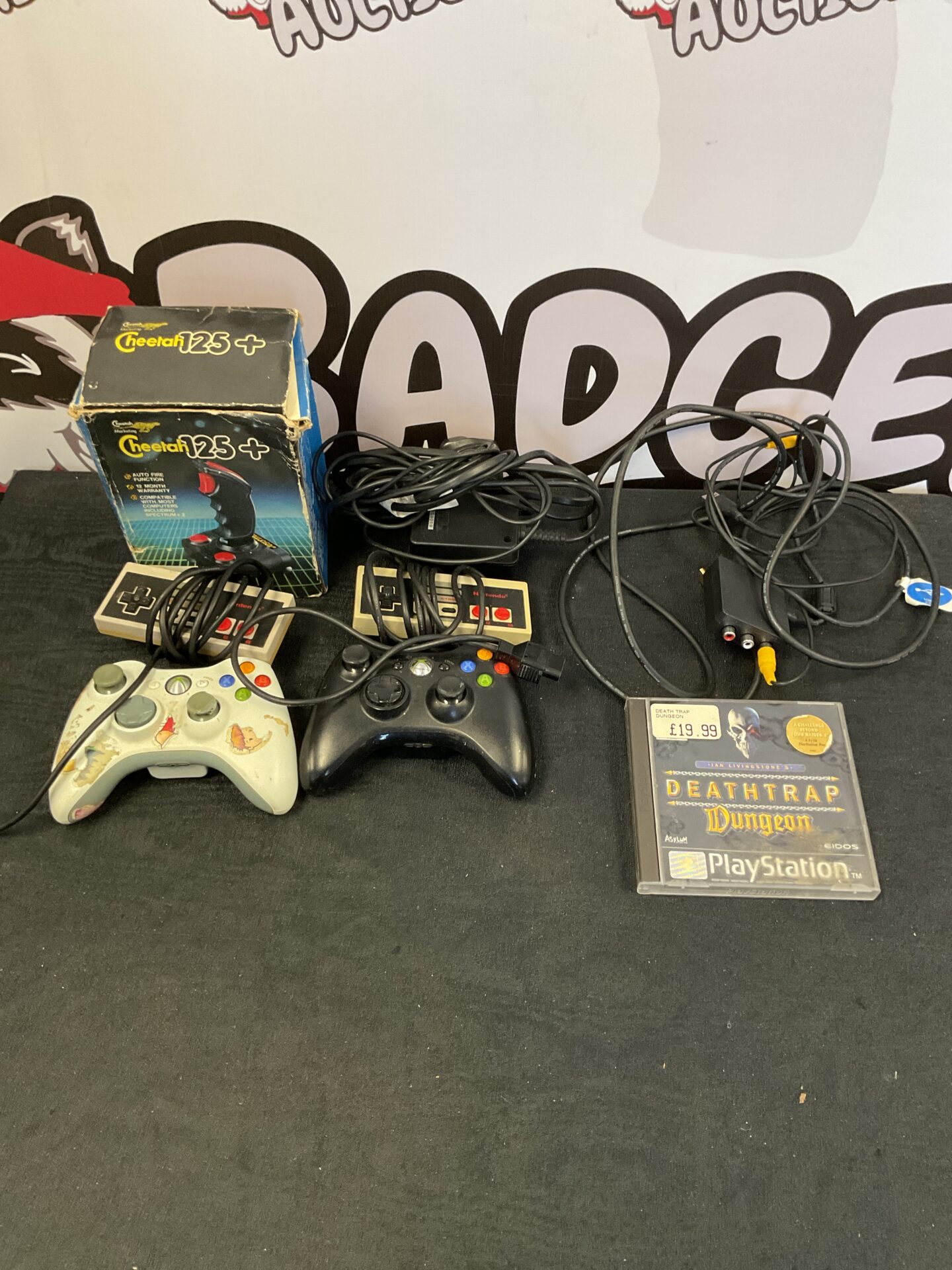 200 2 Nintendo nes controllers and 2 xbox controllers with cheetah 125+ joystick