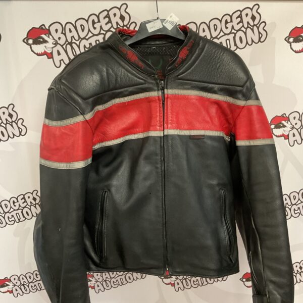 Carrera motorcycle leather jacket size 40, bold design.