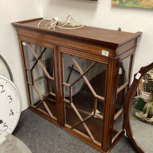 Antique Edwardian mahogany display cabinet with glass front.