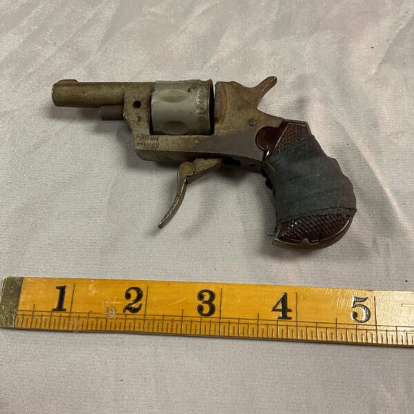 Vintage Friton .22 starting pistol, collectible antique firearm.