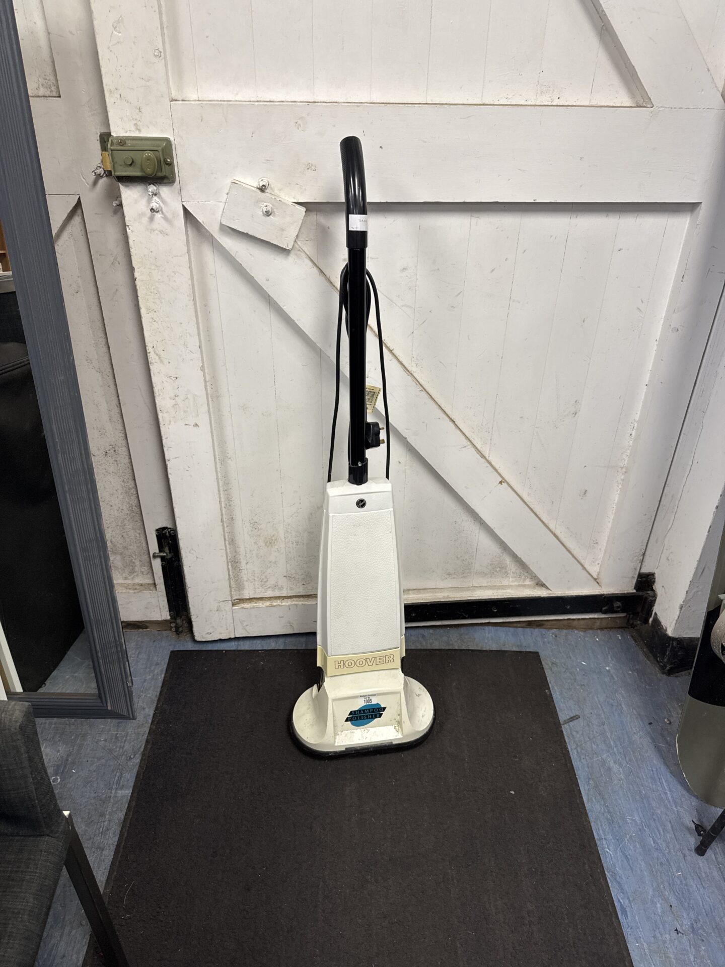 1005 Hoover floor shampoo polisher
