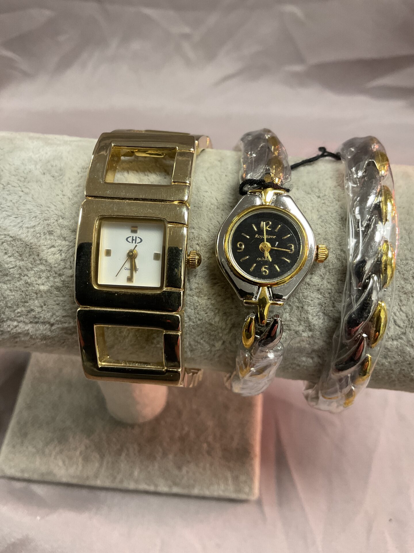 841 Two wristwatches inc royaltime and ch3 with new batteries fitted