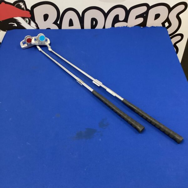 Dunlop junior golf putters, lot of two, classic blade style.