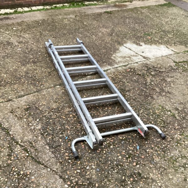 Used aluminium two-piece extension ladder for DIY projects.