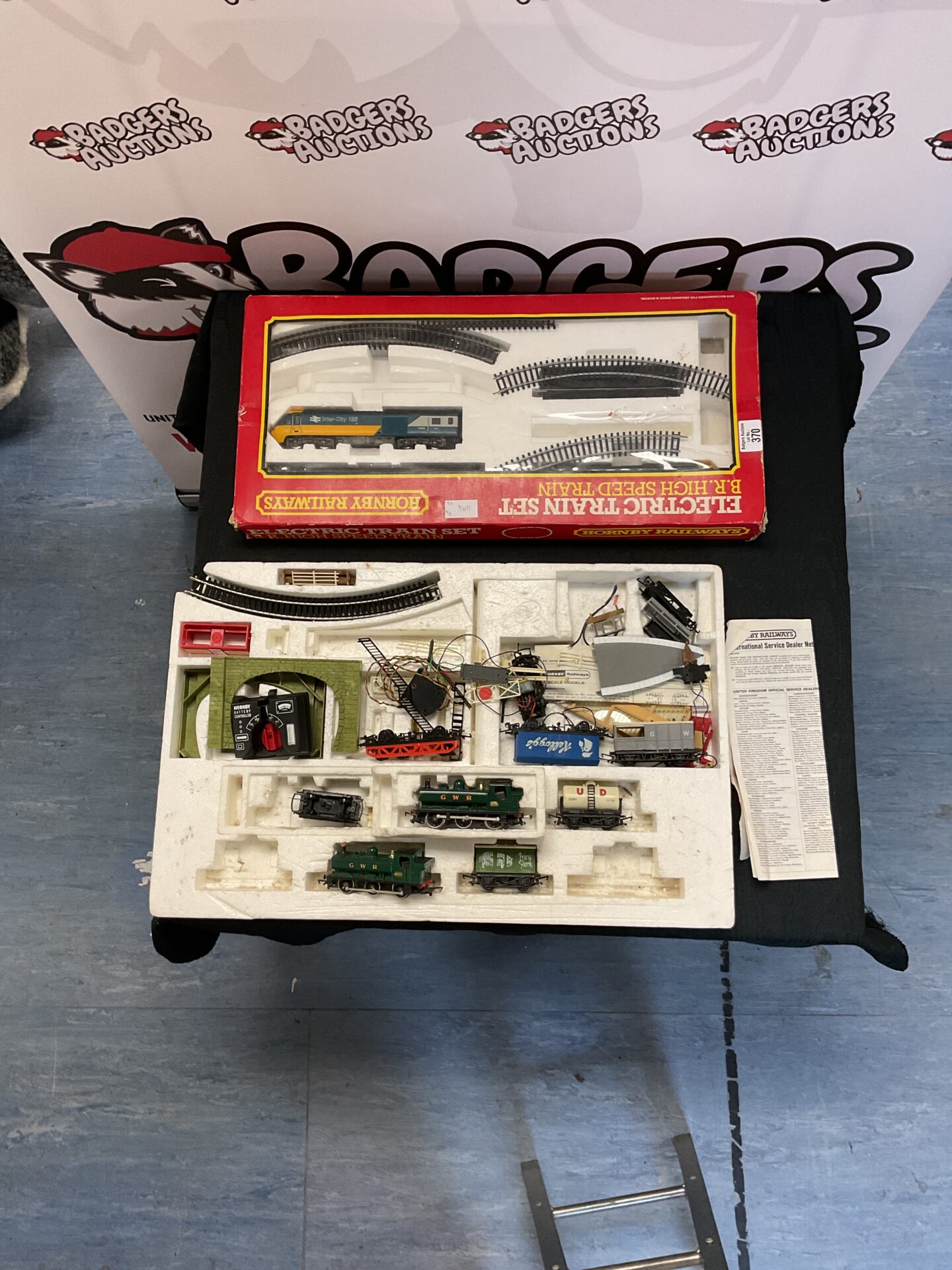 370 Two vintage hornby railways electric train sets
