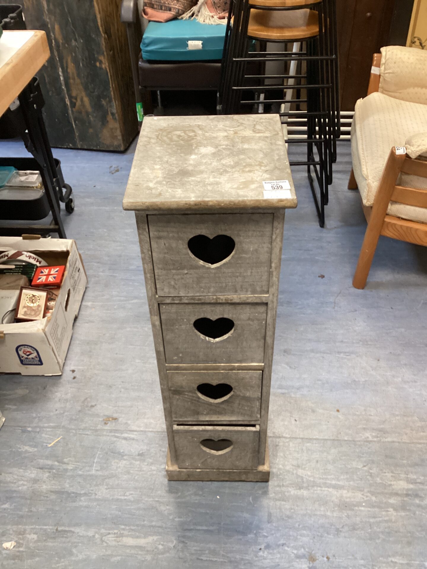539 Four drawer love heart storage cabinet