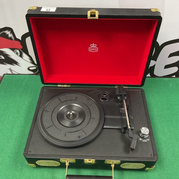 Vintage GPO record player, portable vinyl player for 12” and 7” records.