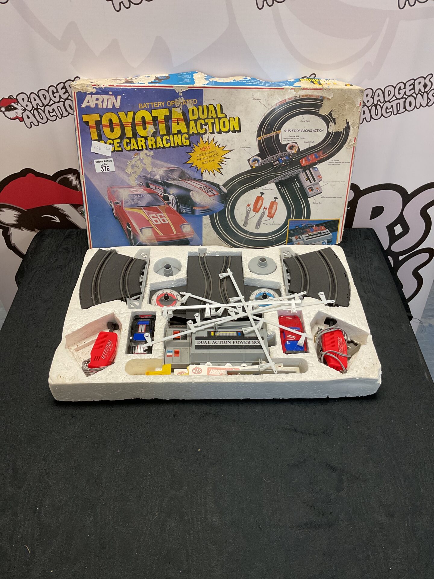 375 Artin battery operated toyota dual action race car racing
