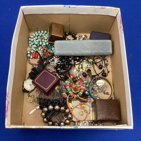 Mixed lot of vintage costume jewellery and watches in a box.