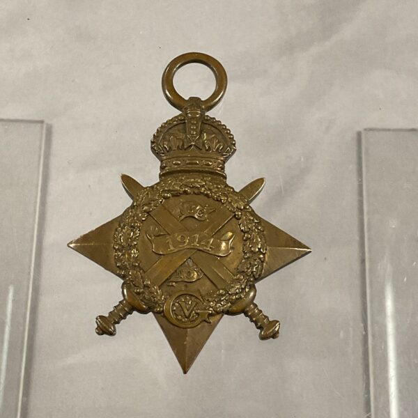 Front view of a 1914 Star medal with York Regiment emblem.