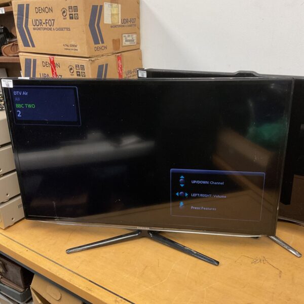 Used Samsung 40 inch HD television for home entertainment.