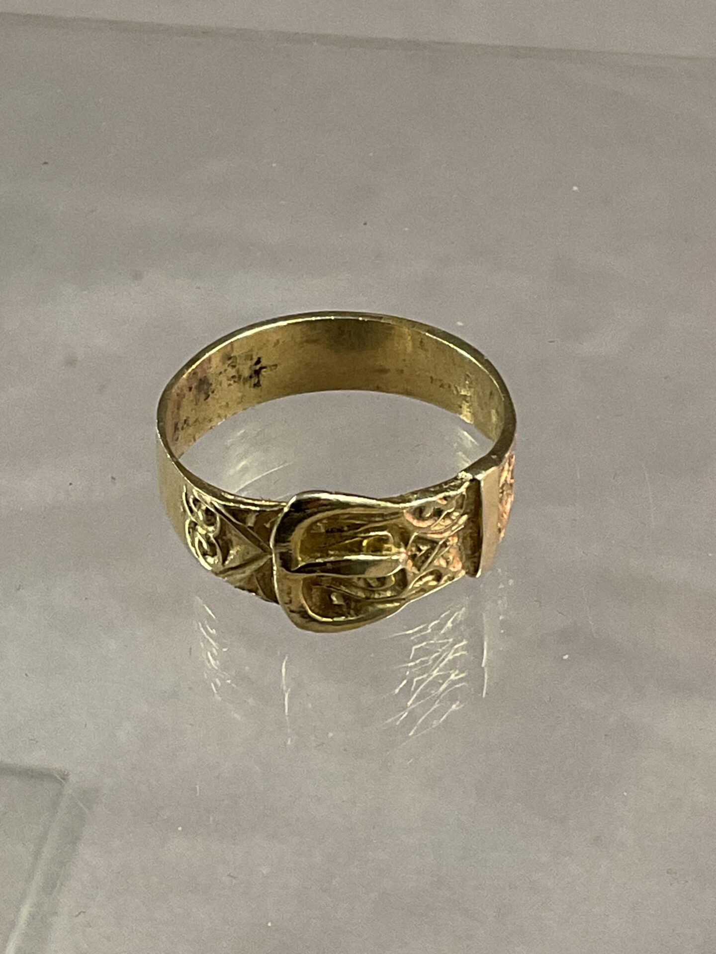 818 925 silver gilt buckle ring size X