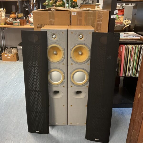 Bowers & Wilkins DM 603 S3 speakers for restoration project.