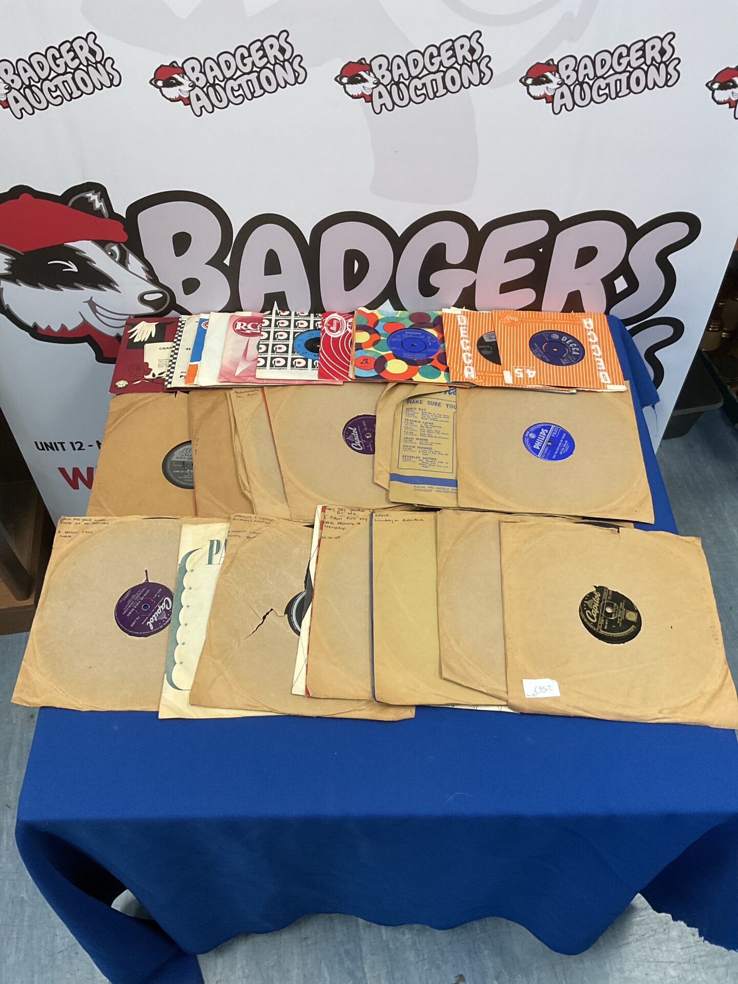 147 Selection of gramophone records & 7” single vinyl records