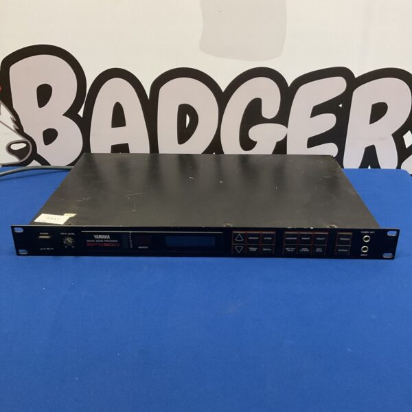 Vintage Yamaha SPX500 digital sound processor rackmount unit.