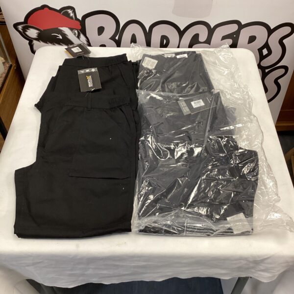 New Regatta women’s work trousers size 16, a practical workwear set.