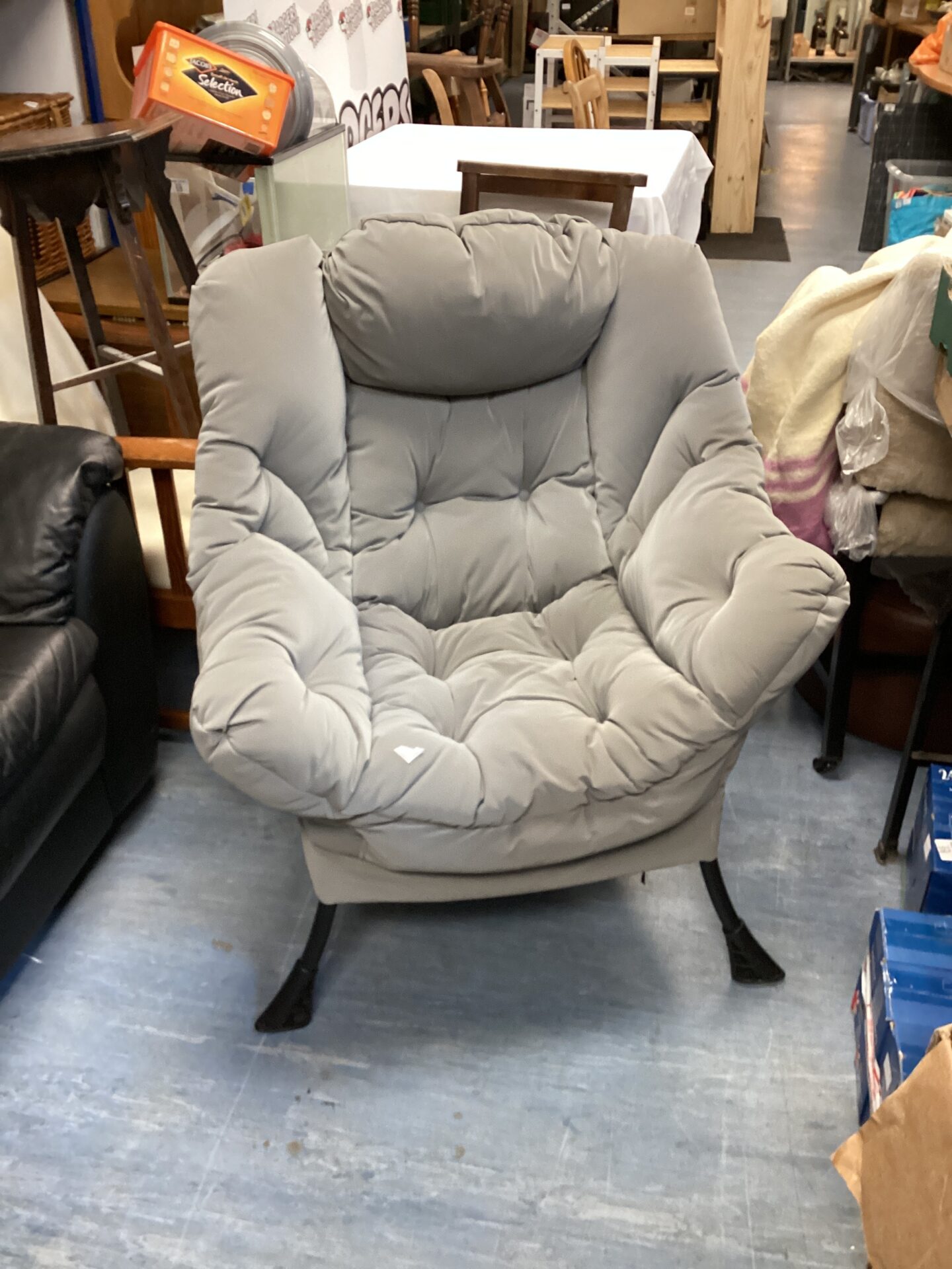 567 modern grey chair