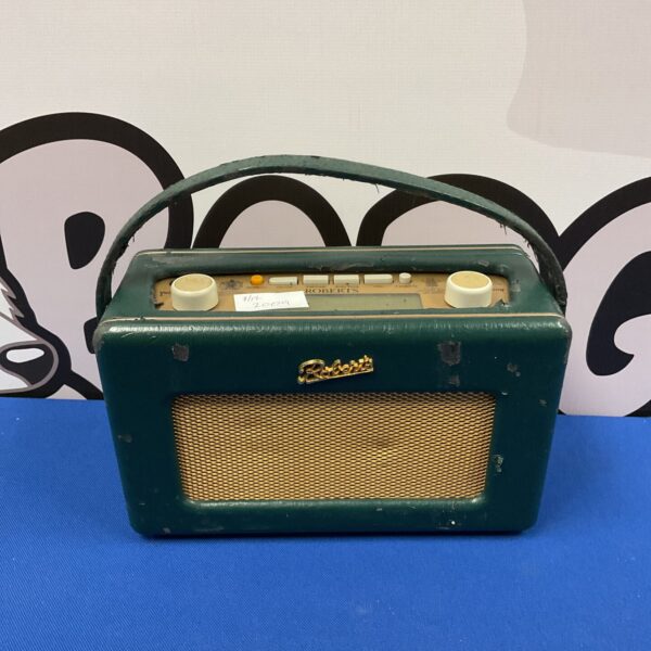 Vintage Roberts RD50 DAB radio in green.