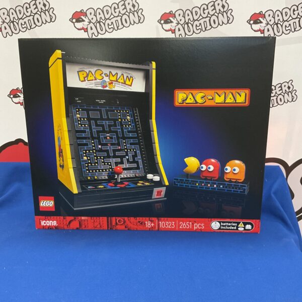 Lego Icons Pac-Man arcade game, front view, sealed box.