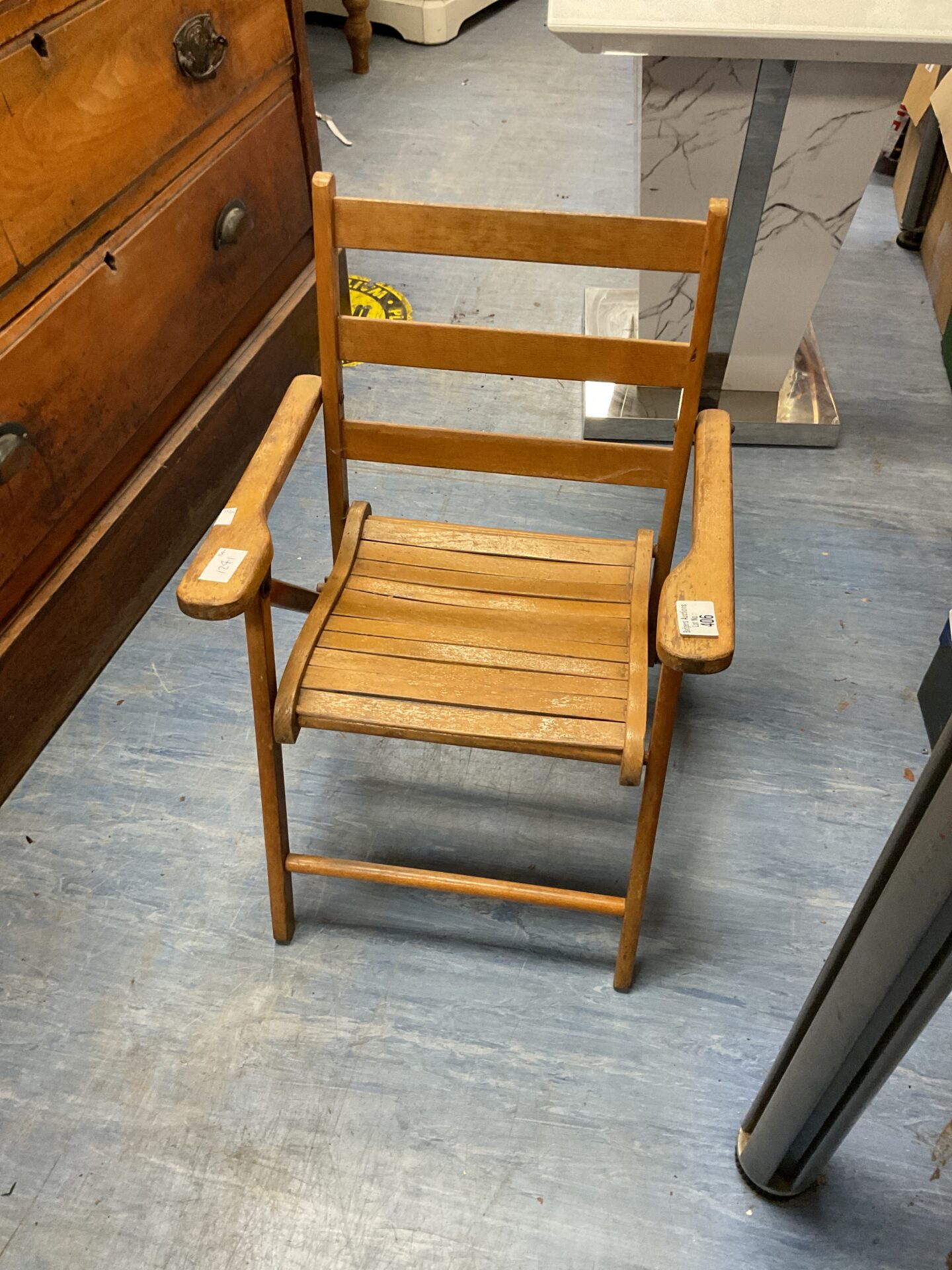 406 Vintage folding wooden childs chair