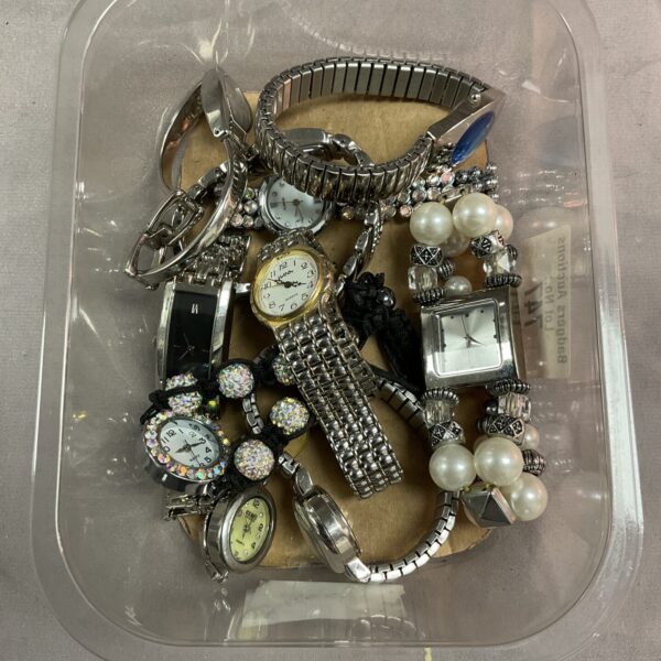 Tray of vintage ladies’ wristwatches and fashion watches.