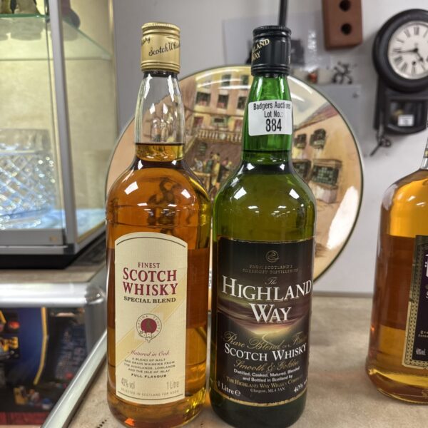 Clear bottle of Highland Way blended Scotch whisky.