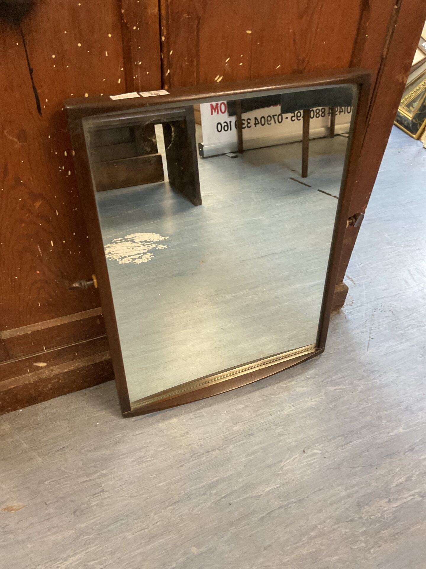 547 Vintage rectangular mahogany framed mirror with nobs