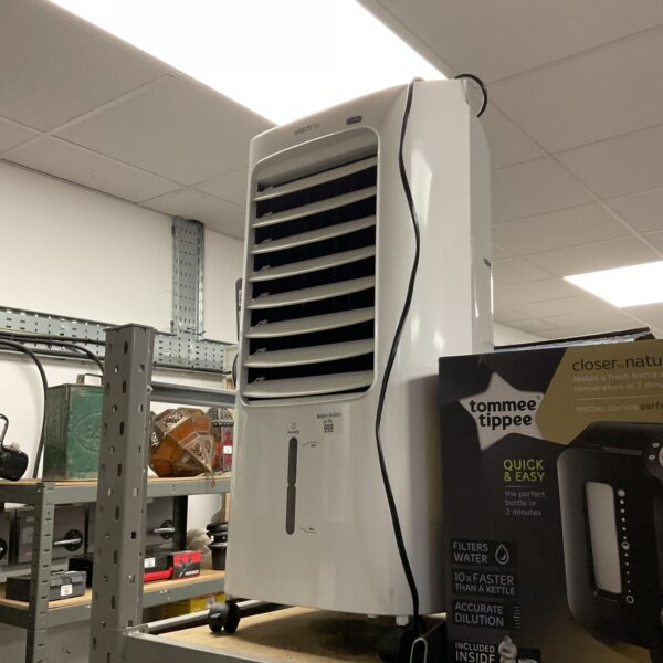 White Electriq humidifier fan tower design for cooling and moisture.