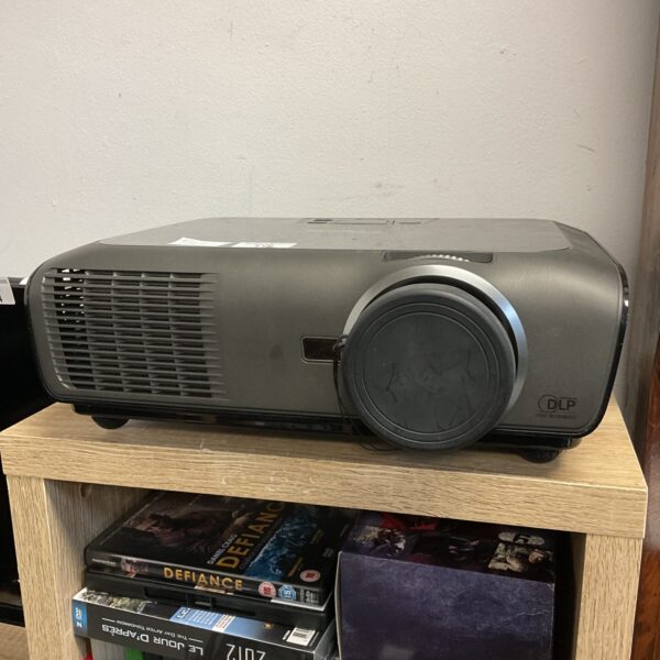 Optoma ew766 DLP projector displayed with other items.