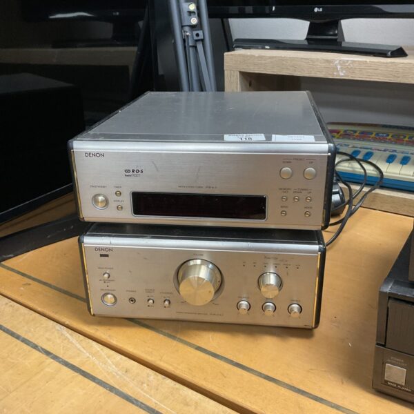 Vintage Denon amplifier and tuner, PMA-6.5 and TU-6.5 model, classic hi-fi audio.