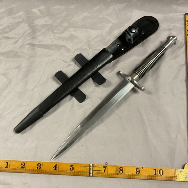 Replica Fairbairn Sykes Commando Knife with sheath, a WWII military dagger.