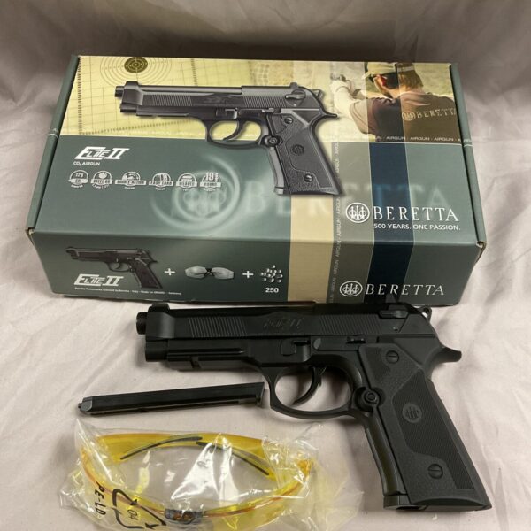 Beretta Elite II CO2 pistol, steel frame, .177 caliber BB gun.