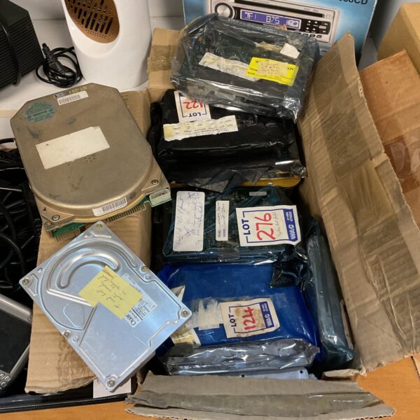 Mixed lot of vintage retro hard drives for collectors.
