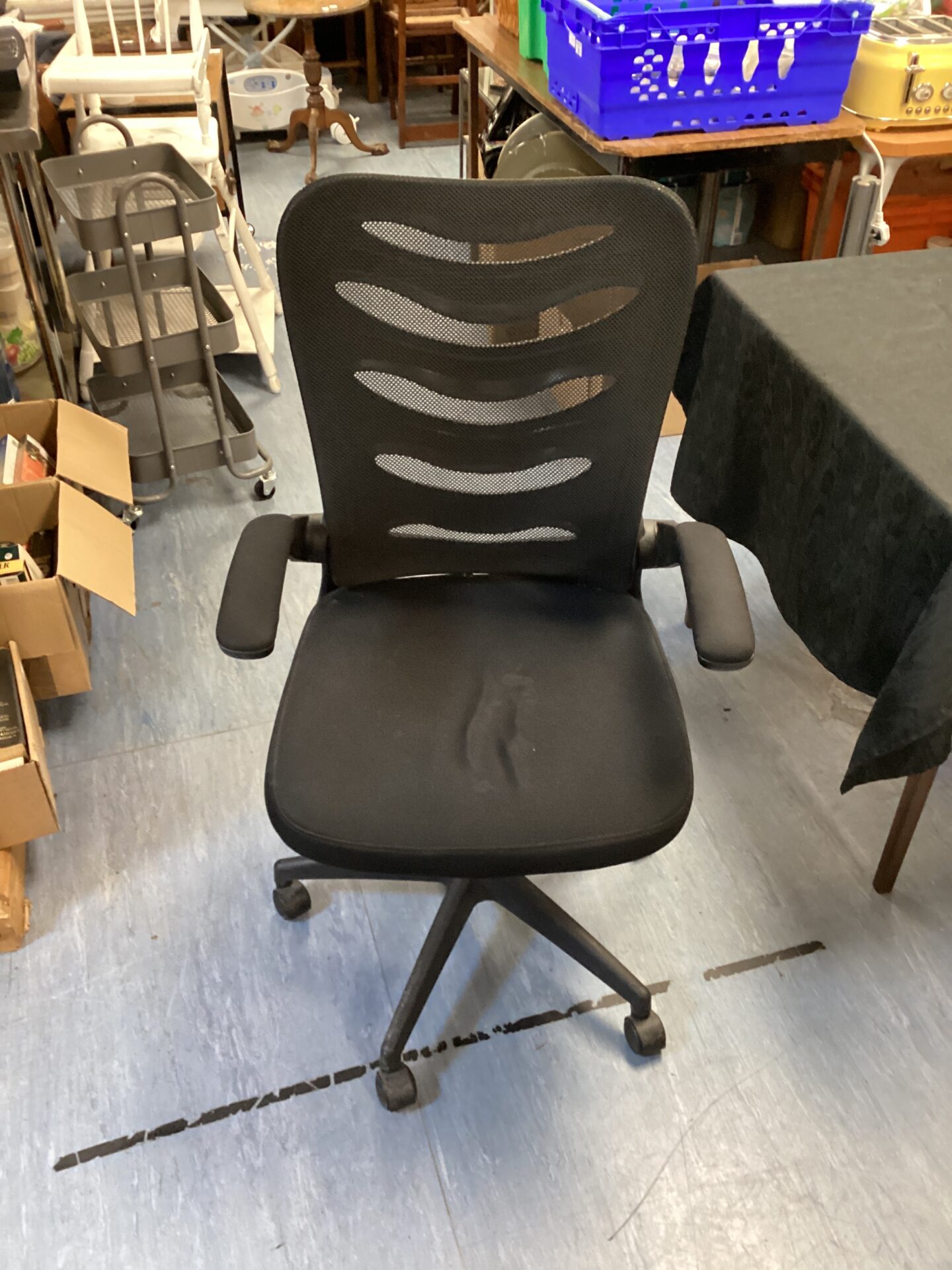 1117 Ergonomic office swivel chair