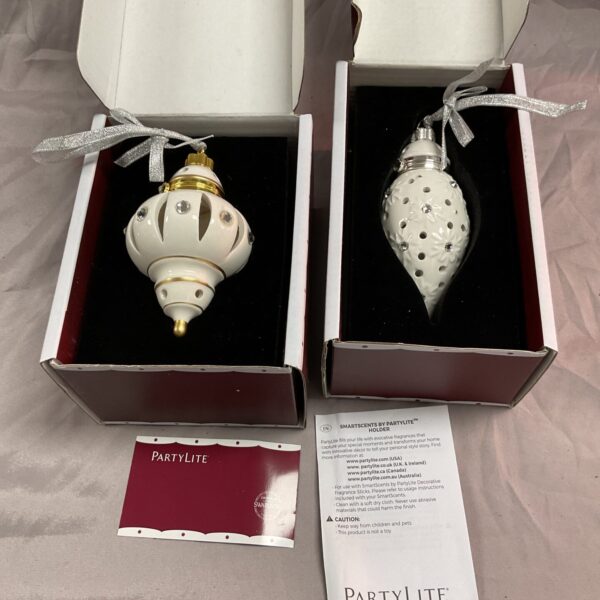 Sparkling Party Lite Smartscents holder with Swarovski crystals.