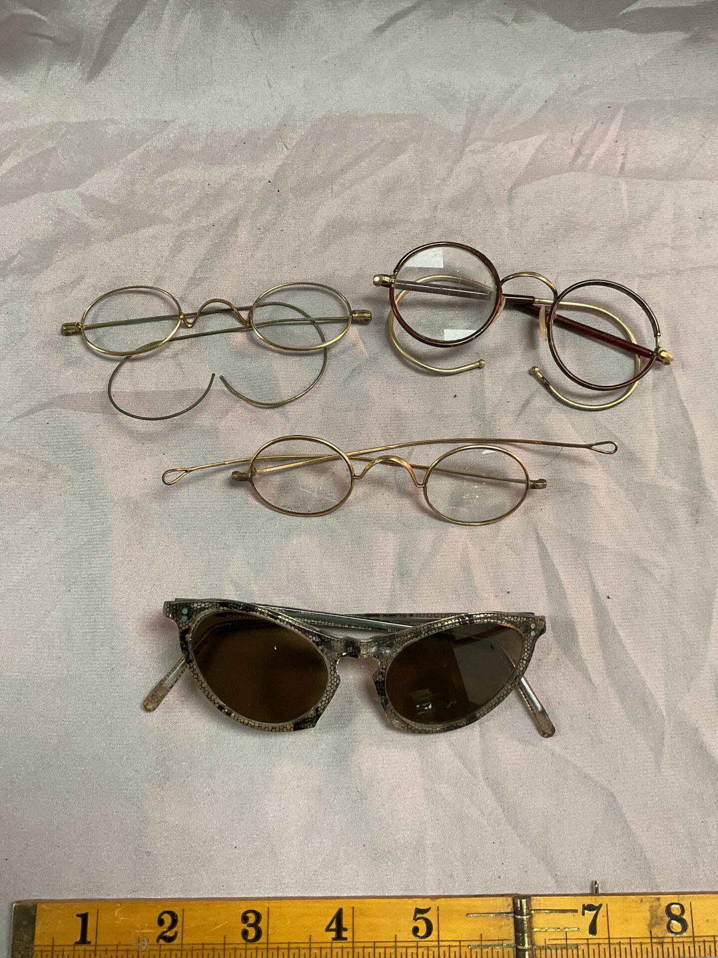 836 Three pairs vintage glasses and a pair of sunglasses