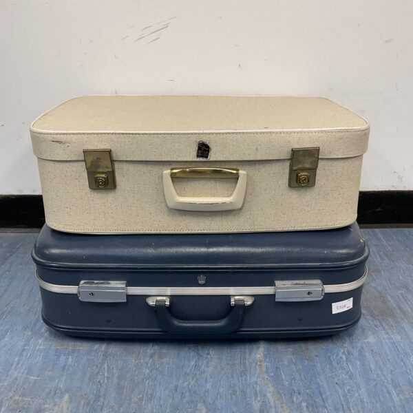 Vintage travel cases lot, mid-century Aer Age style.