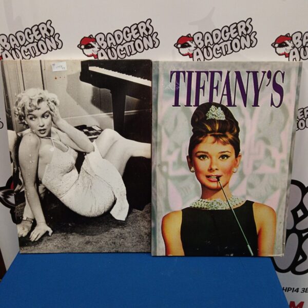 Vintage Marilyn Monroe canvas print for classic wall art.