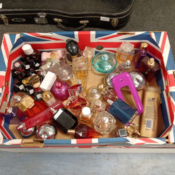 Ladies perfume lot including Chanel fragrances in a tray.