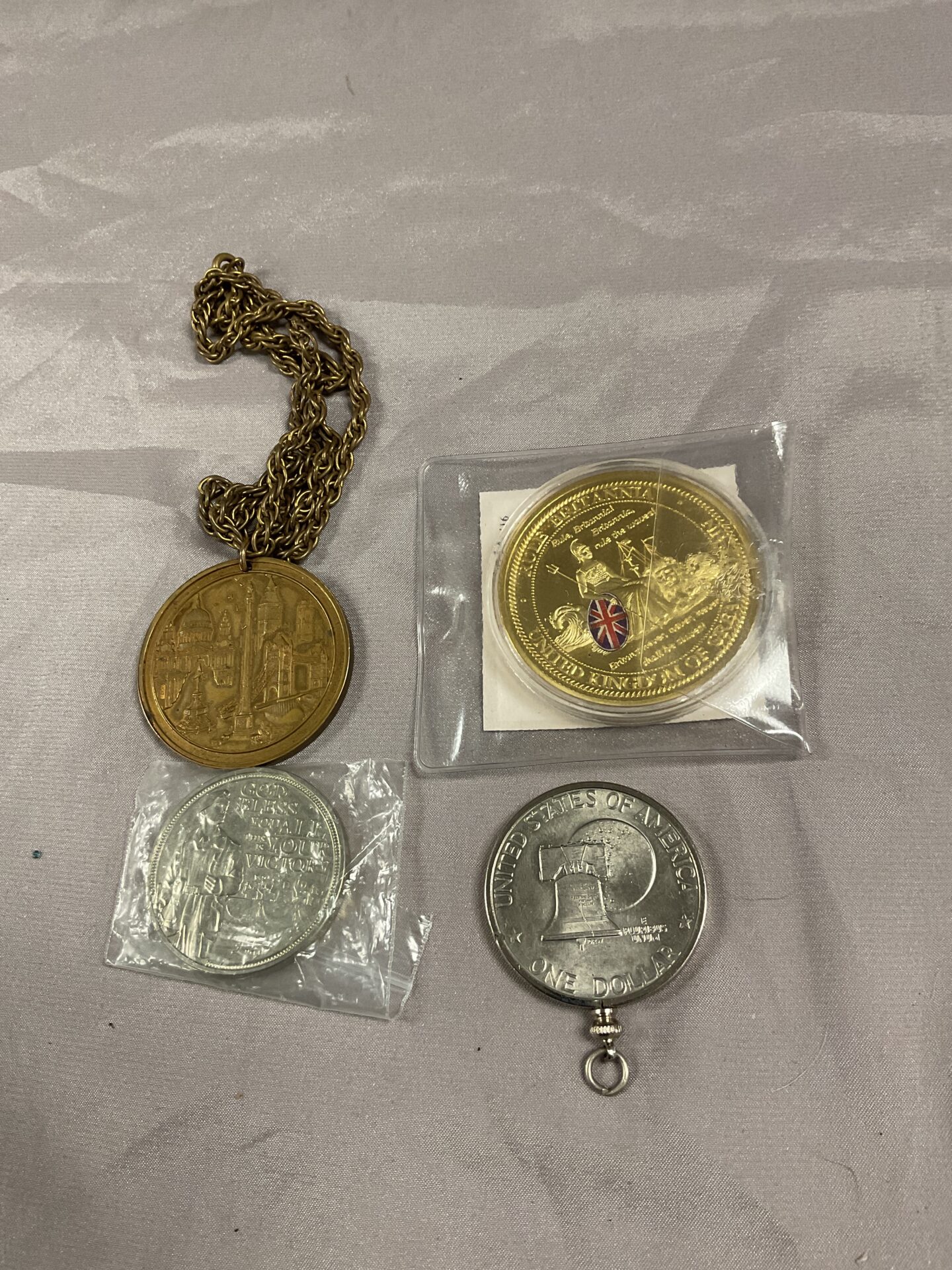846 £5 coin, american dollar, london medallion & rule britania coin