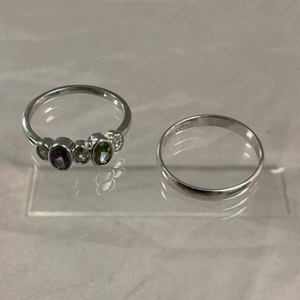 Silver stone ring set size T, vibrant multi-colour stone ring.